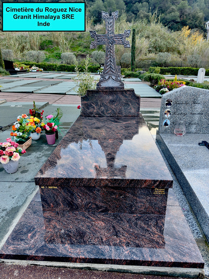 9-monument-funeraire-armenienne
